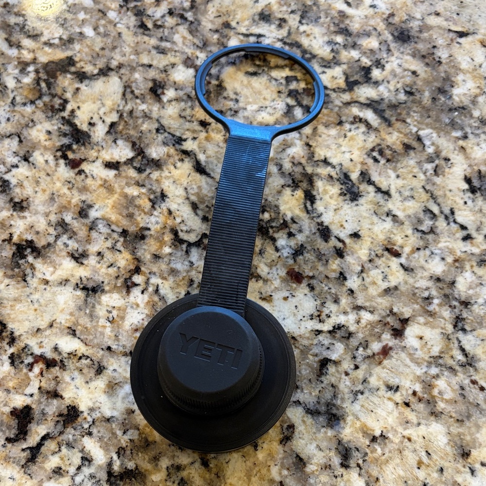 YETI bottle lid bundle - Picture 3 of 8